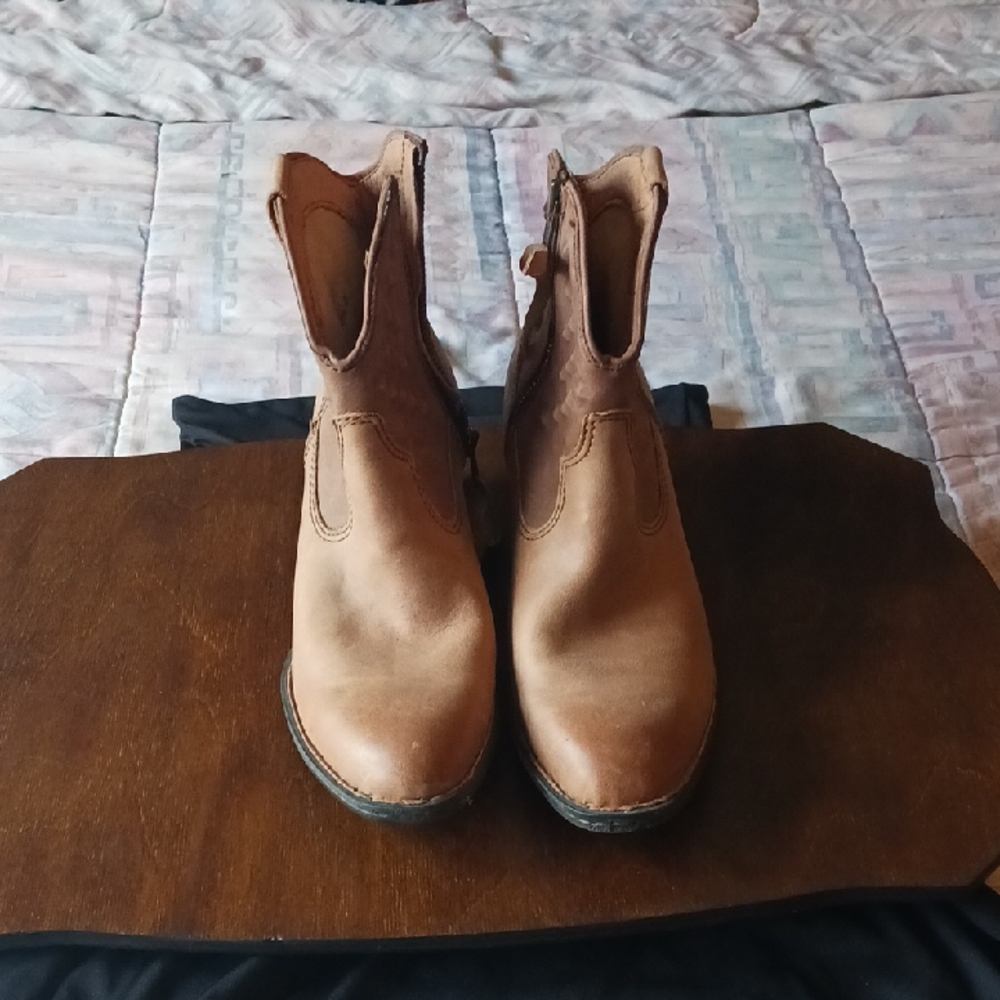 Born Boots